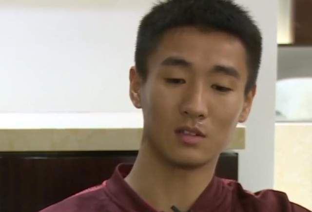 厨房玩朋友娇妻hd中文视频